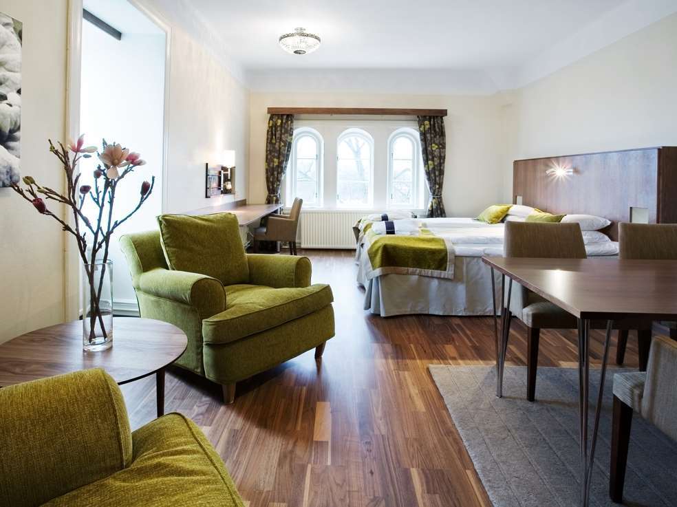 Hotelli Grand 4*